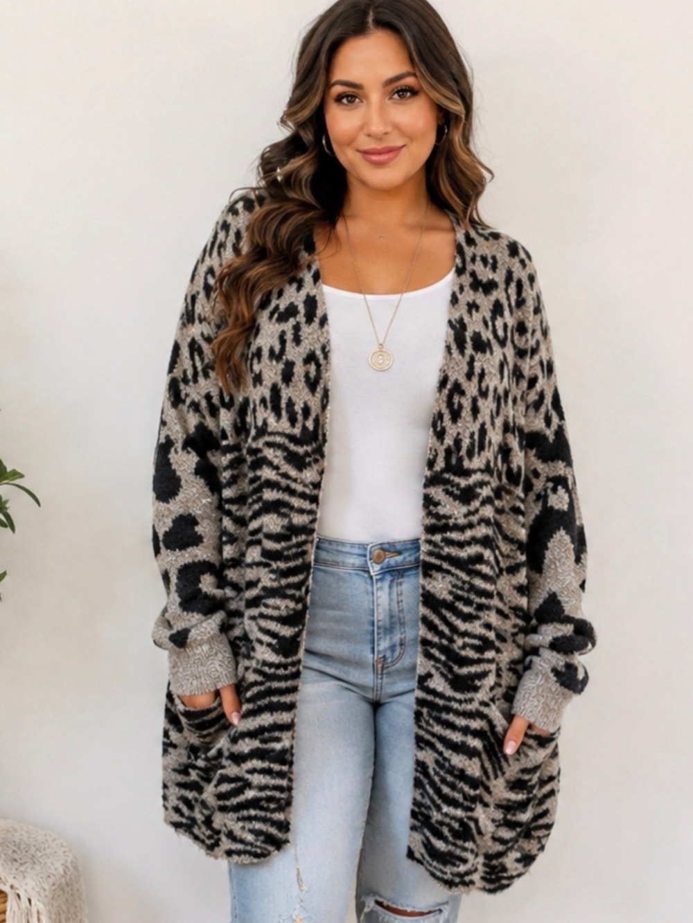 WILDFOX Women's Size Large Gray Animal Print Alpaca Blend Fall Cardigan Sweater
